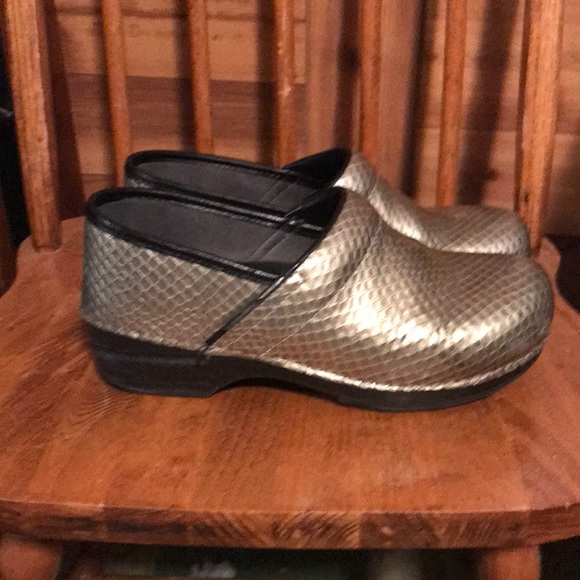 silver dansko clogs